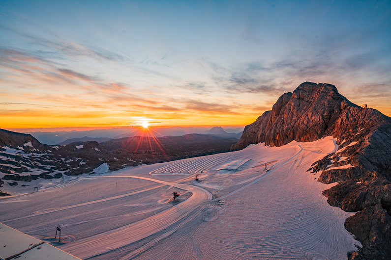 Sunrise at almost 3000 metres | © Peter Maier