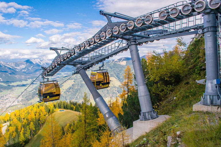 Take the Hochwurzen Gipfelbahn to your mountain happiness.  | © Planai/Klünser