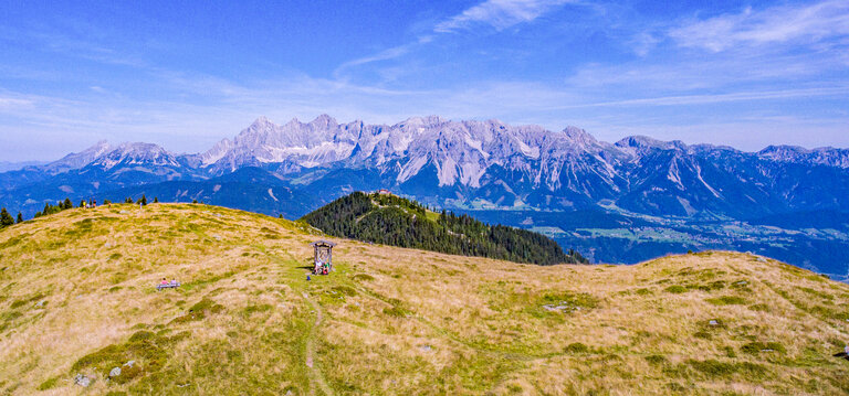  The Dachstein massif can be viewed without restrictions from the Hochwurzen. | © Johannes Absenger