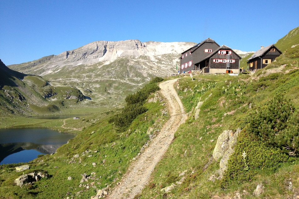 Hiking trail to Ignaz-Mattis-Hütte | © Gerhard Pilz