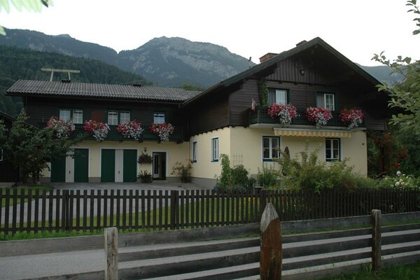Gästehaus Schönauer - Südansicht