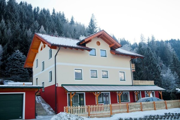 Haus Schaumberger - Hausfoto Winter