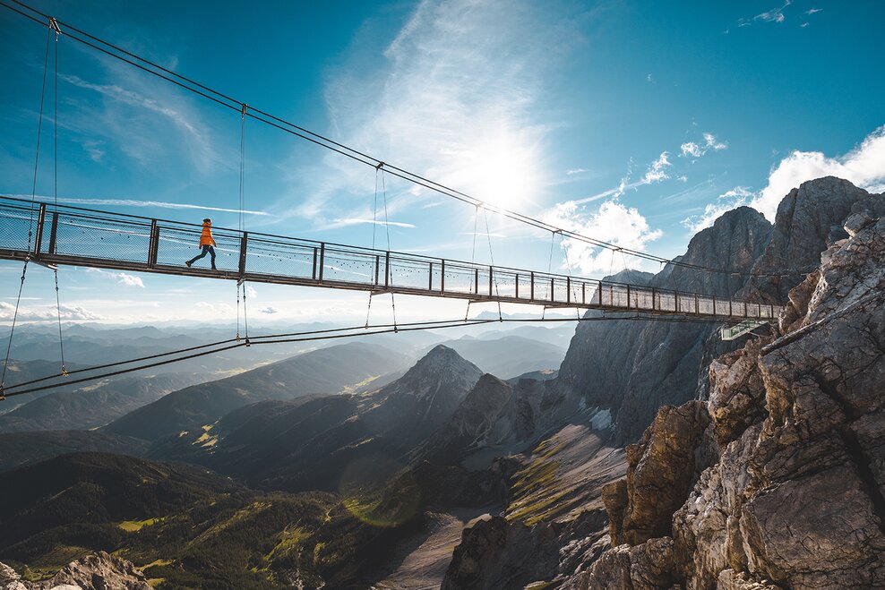 Spectacular views and vistas on the suspension bridge | © Mathäus Gartner