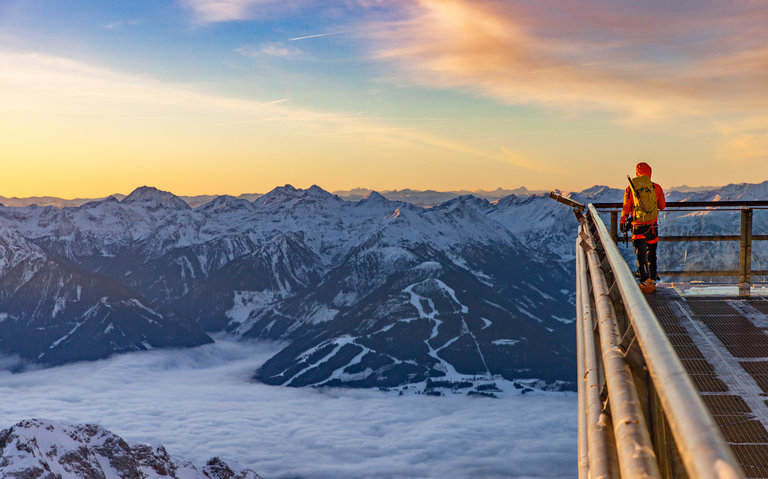 Viewing platform on the mountain Dachstein at sunrise | © Renè Eduard Perhab