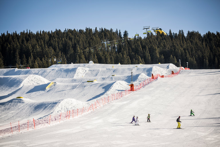 Overview photo of the Planai Superpark | © Roland Haschka