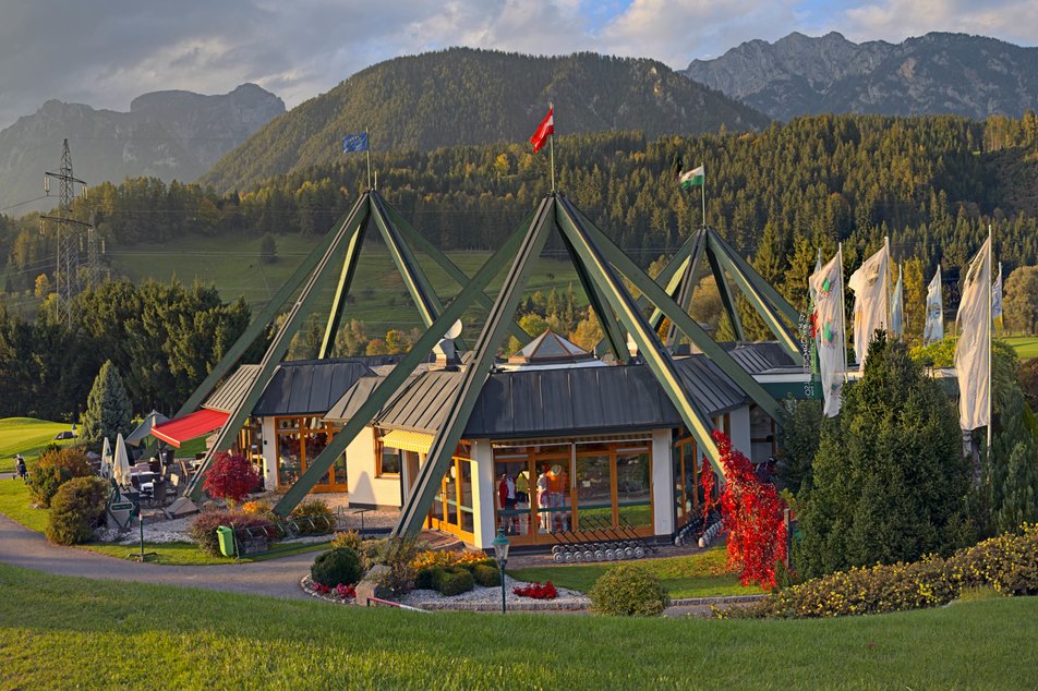 Golfplatz Schladming-Dachstei - Clubhaus | © GCC Schladming-Dachstein by Cherlias