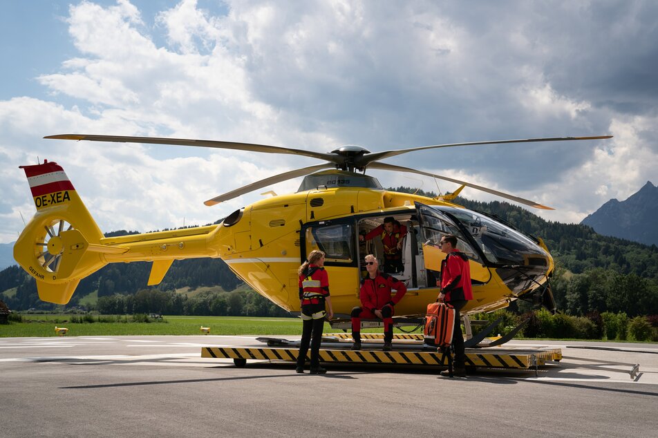 Filming Location - Christophorus 14 Helicopter Base  - Imprese #1 | © ZDF-Stephanie Kulbach