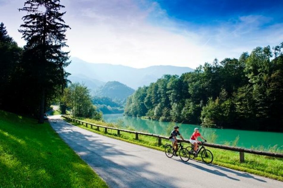 Cycling alongside the river Enns | © Schladming Dachstein/Erlebnisregion Schladming-Dachstein