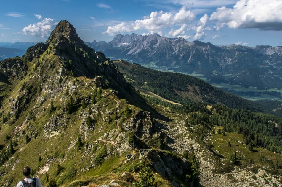 View over Krahbergzinken summit towards the Dachstein massif | © Gerhard Pilz/Gerhard Pilz
