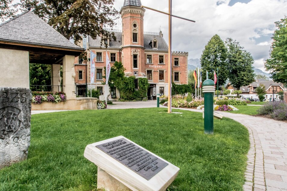 Keep stone of Schladming township in the Rathaus park | © Gerhard Pilz/Gerhard Pilz - www.gpic.at