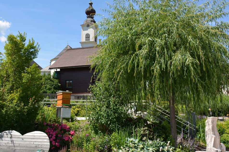 Schlossplatz mit Brunnen in Haus im Ennstal | © Marktgemeinde Haus
