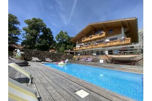 Haus-Bernhard-zwembad02