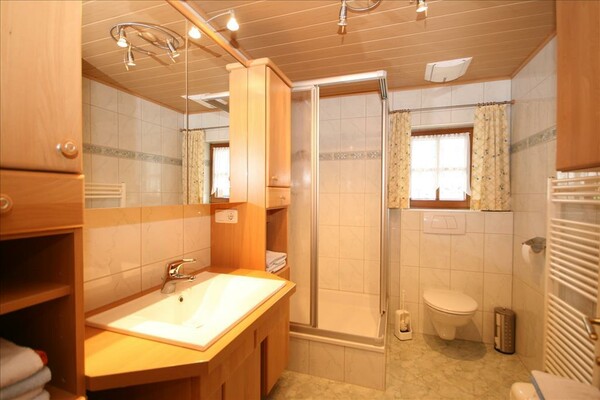 Haus Meißnitzer - Zimmer - Bad