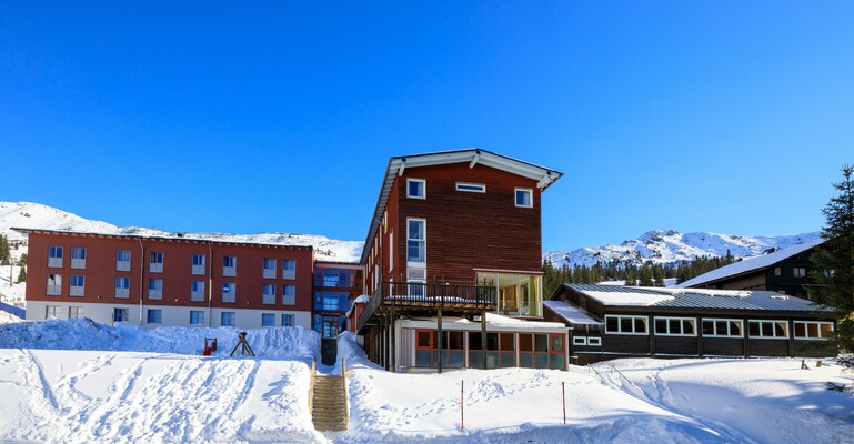 hotelansicht-jufa-hotel-planneralm-alpin-resort-wi