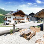 Apartments Frechhof im Sommer