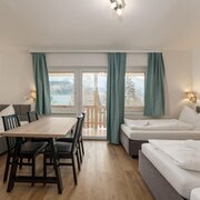 Willkommen im Alpine Four