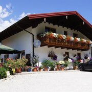 1-Hausansicht-Biobauernhof-Greiml-im-Naturpark-Söl