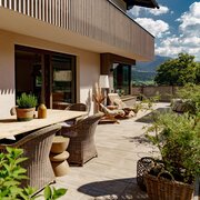 Riesen Terrasse mit Ost/West/Nordausrichtung