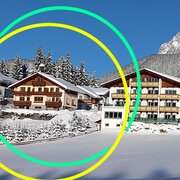 Felsenheim mit Panorama