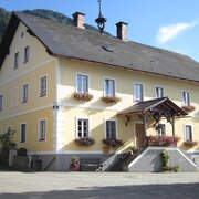 Hausansicht Sommer Neu