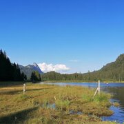 Spechtensee mit Bergpanorama